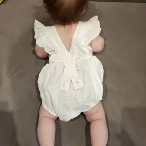 Modtaget Baby Piger Ærmeløs Sparkedragt fra kunde K****n.
