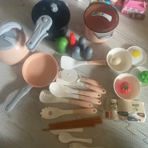 Modtaget Børns Leg Køkken Kogegrej Legetøjssæt fra kunde J****n.