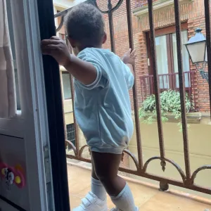 Modtaget Baby Bomuld Langærmet Bubble Romper fra kunde D***m.
