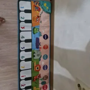 Modtog Gulv Keyboard Mat med dyrelyde fra kunde S***i.