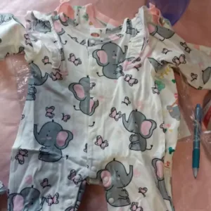 Modtaget Baby Langærmet Sparkedragt med Hårbånd fra kunde V****a.