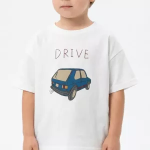 Afslappet sommer-T-shirt i bomuld med bil til børn